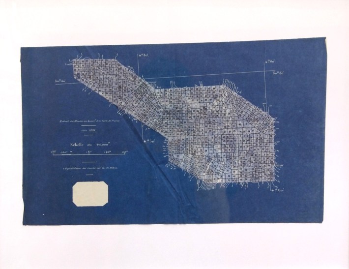 Appropriation (Maurienne) / 40x50cm / dessin à l'encre sur carte / ink drawing on polyster, map